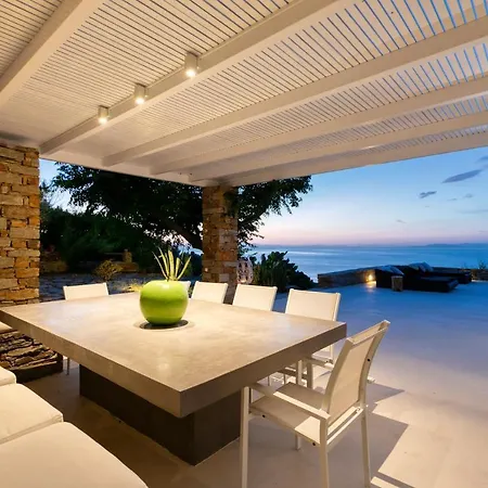 Sandra Maria Feriehus Vourkárion