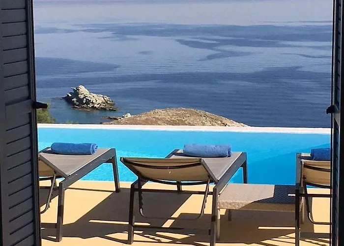 Sandra Maria Vourkárion