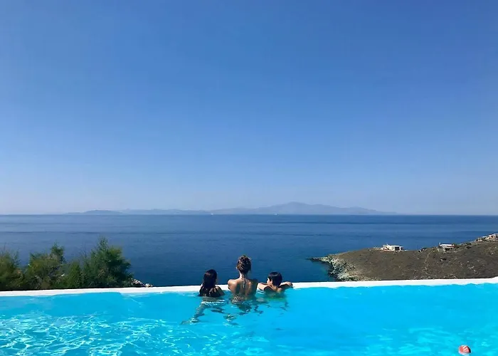 Sandra Maria Vourkárion