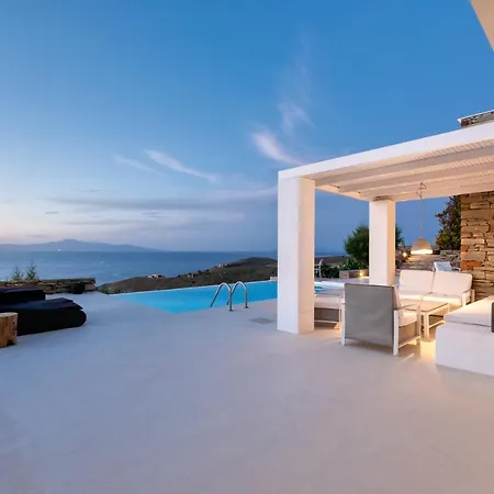 Sandra Maria Vourkari