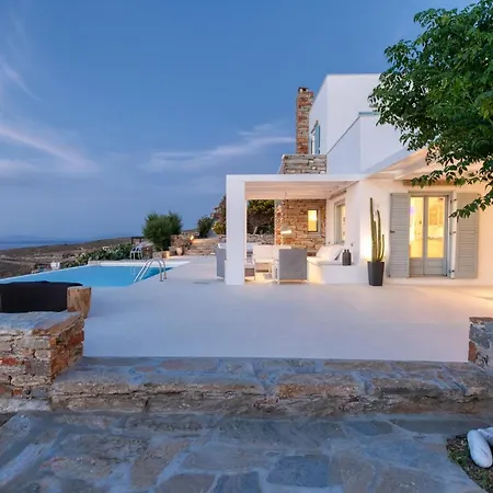 Sandra Maria * Vourkari