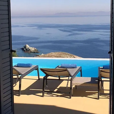 Sandra Maria Vourkari