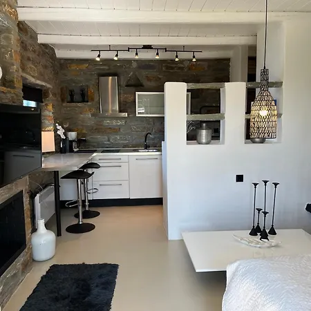 Sandra Maria * Vourkari